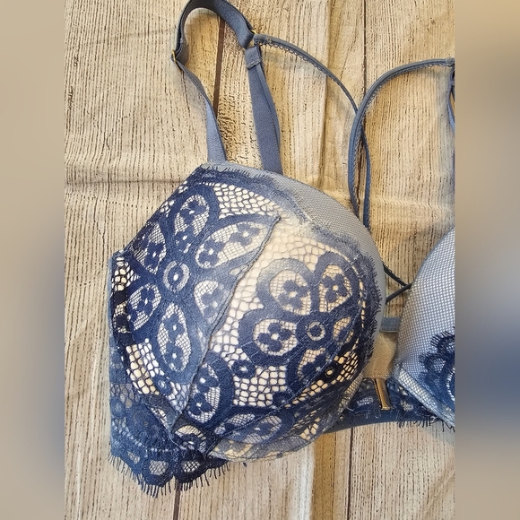 Victoria's Secret Size 34D Very Sexy Push Up Front Close Blue Lace Overlay Bra - Picture 2 of 7